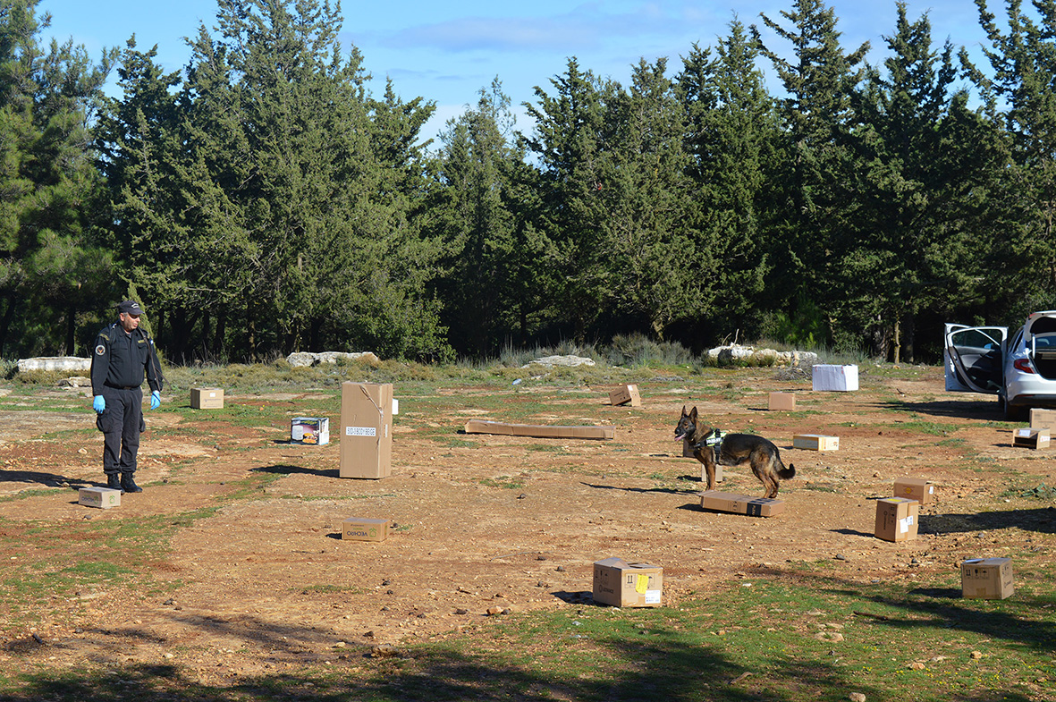 Antipoison Dog Units Crete NHMC 2